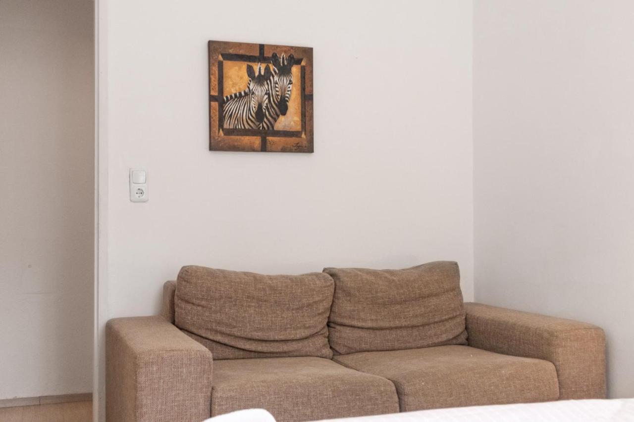 Pleasant 2Br - Perfect For Long Stays Вена Экстерьер фото