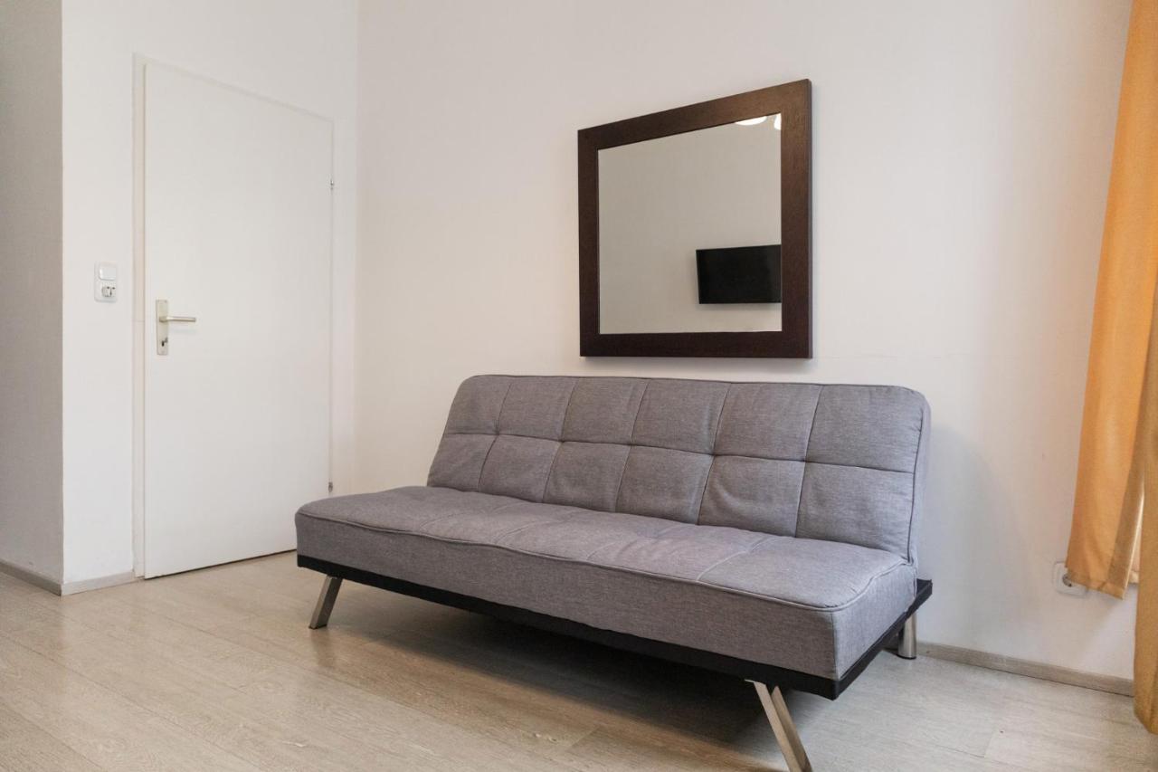 Pleasant 2Br - Perfect For Long Stays Вена Экстерьер фото