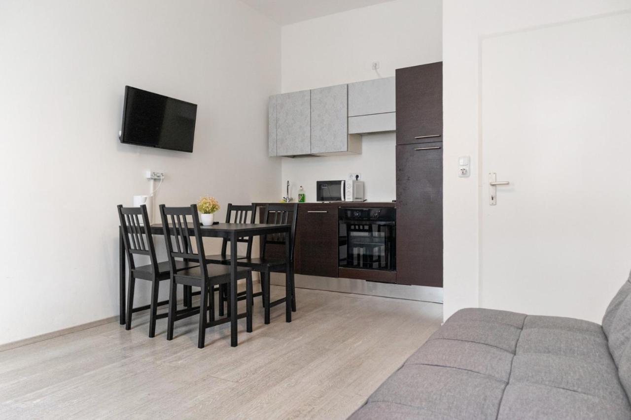 Pleasant 2Br - Perfect For Long Stays Вена Экстерьер фото